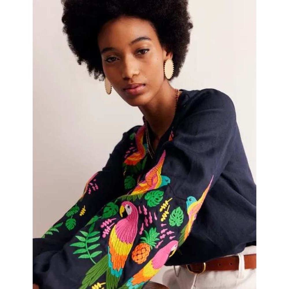 Boden Bonnie Linen Top Navy Blue Parrot Pineapple Embroidered Blouse US 6 - Picture 3 of 12